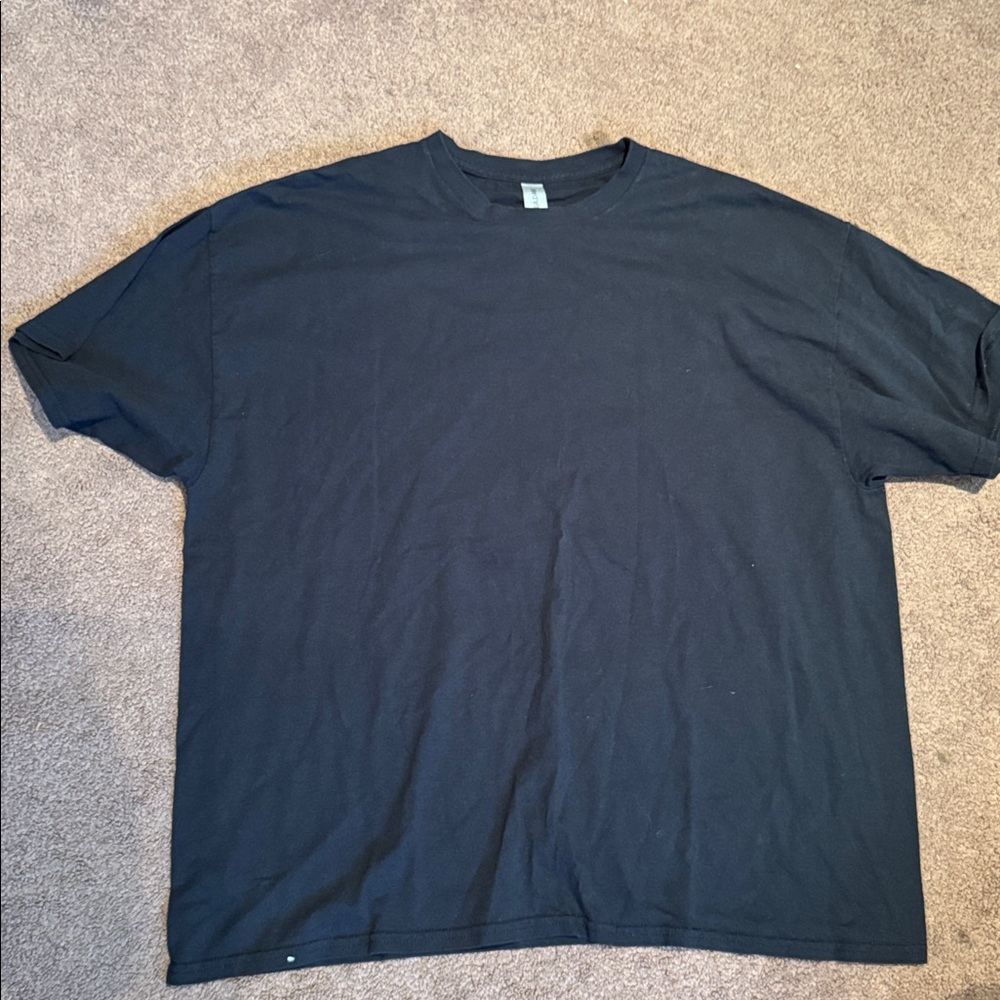 Gildan Heavy Cotton Black T-Shirt